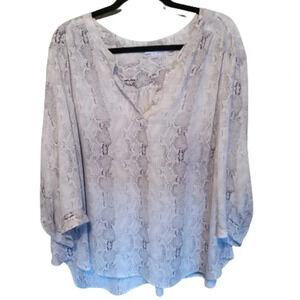 Carolina Belle Grey Snake-print blouse